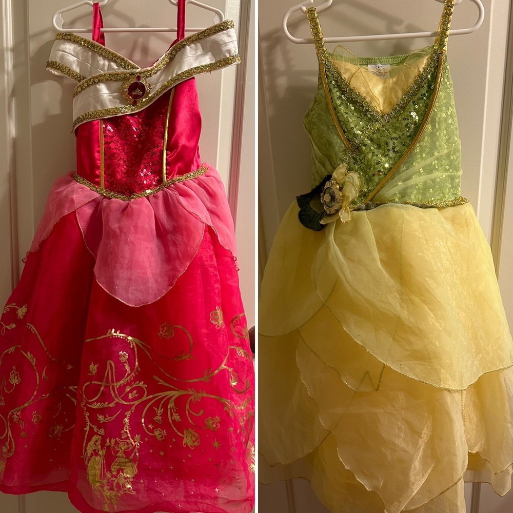 👸 2 Disney Princess Dresses 5/6 girls